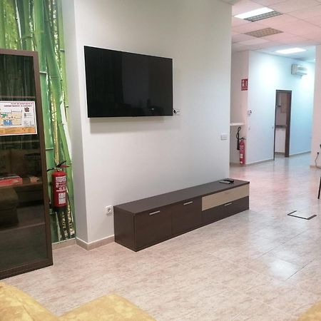 Albergue El Templarin Ponferrada Bagian luar foto