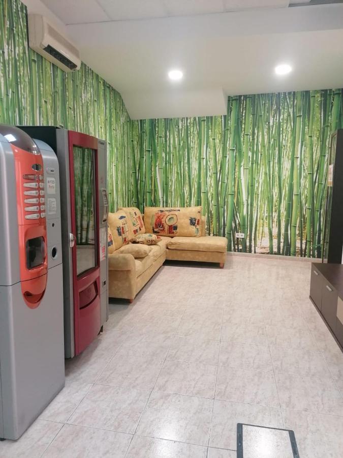 Albergue El Templarin Ponferrada Bagian luar foto